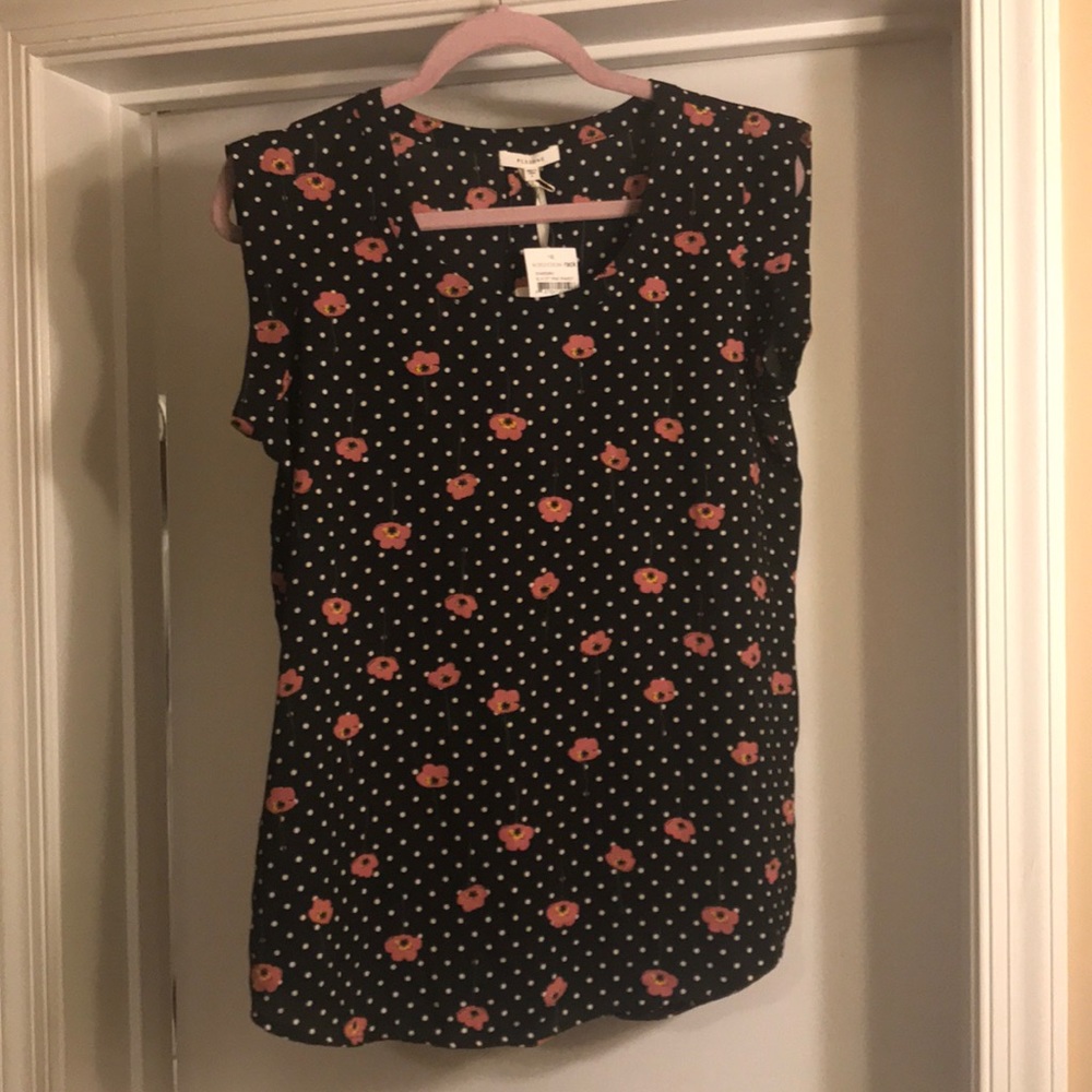 🆕🆕🆕 NWT!!! Flowy top